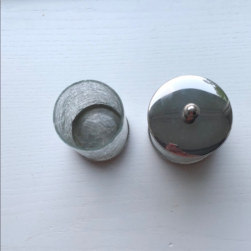 Bath accessories
